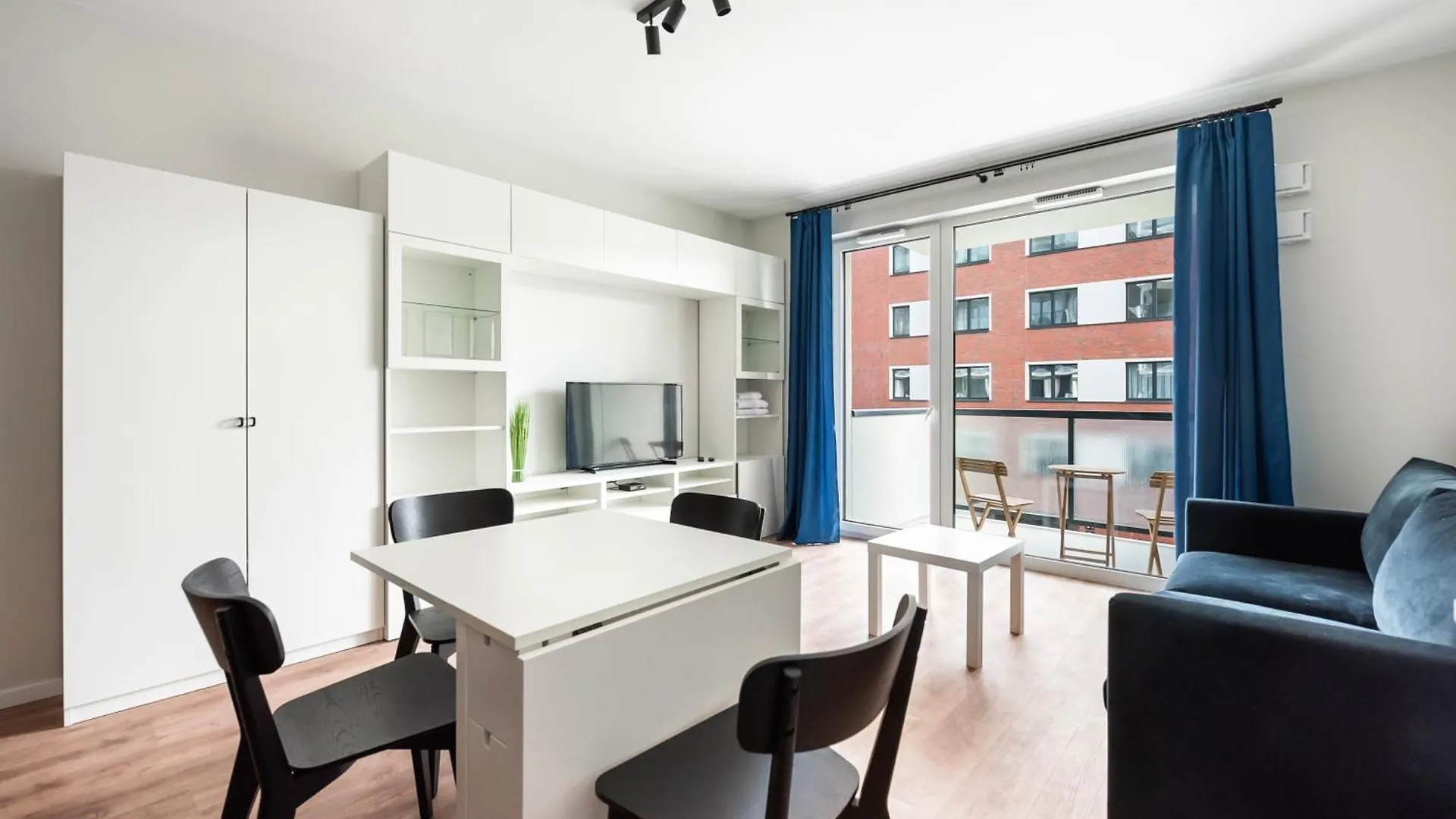 Praga Zupnicza Chic Studio Warsaw Poland