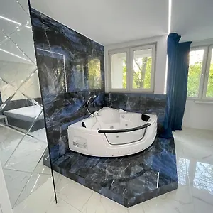 Apartament Yourapart Karmelicka Z Jacuzzi, Warszawa